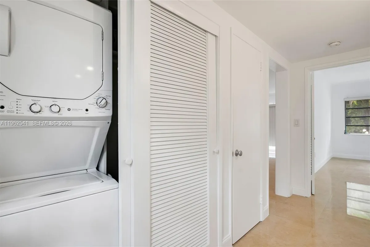 50 Park Dr # 5, Bal Harbour FL 33154