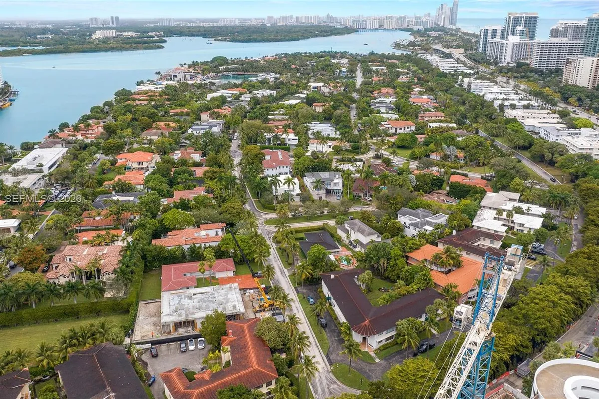 50 Park Dr # 5, Bal Harbour FL 33154