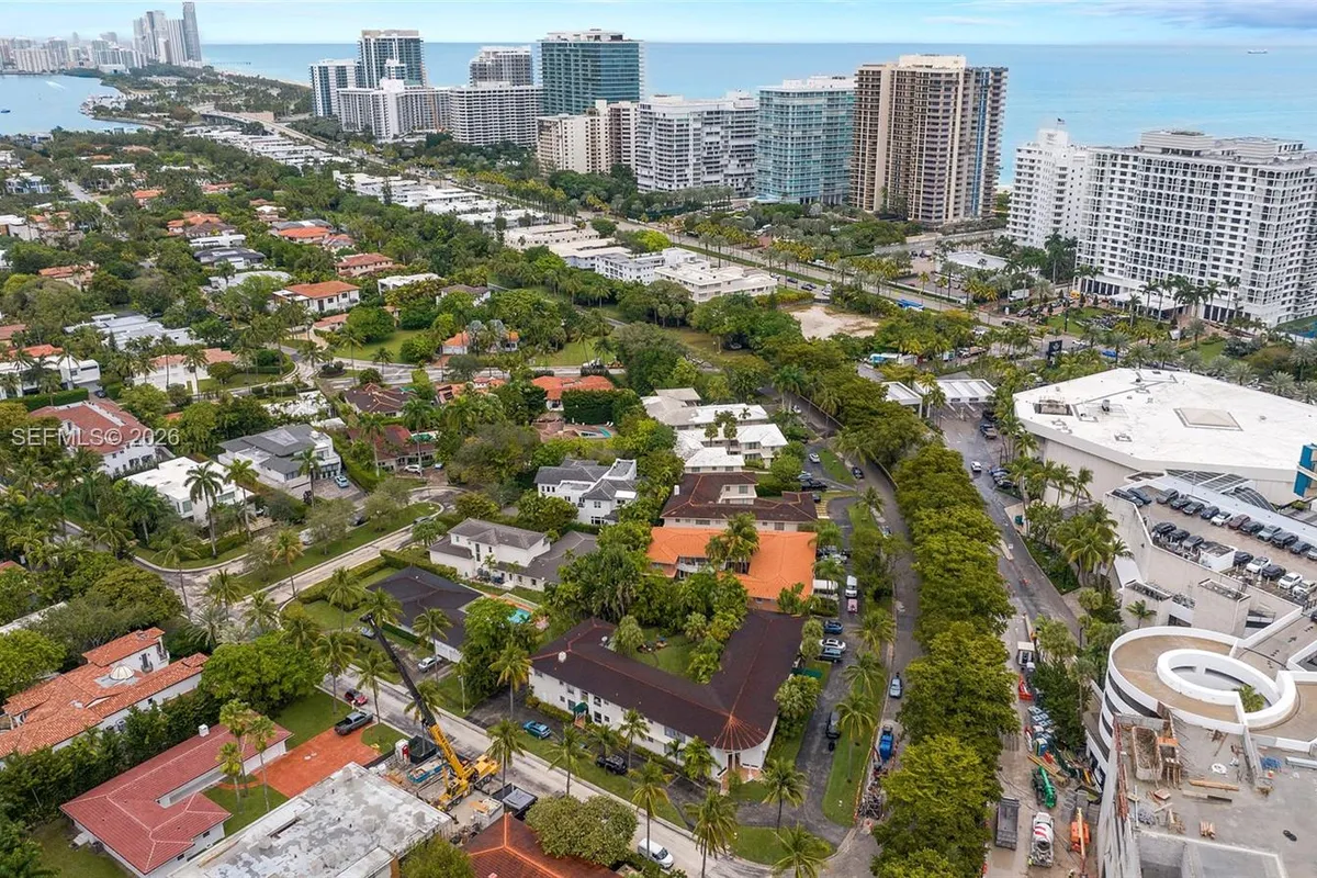 50 Park Dr # 5, Bal Harbour FL 33154