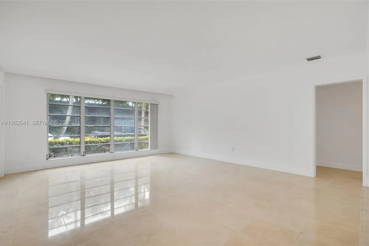 50 Park Dr # 5, Bal Harbour FL 33154