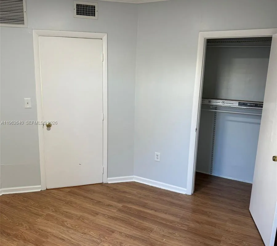 103 NW 6th Ave # 2, Miami FL 33128