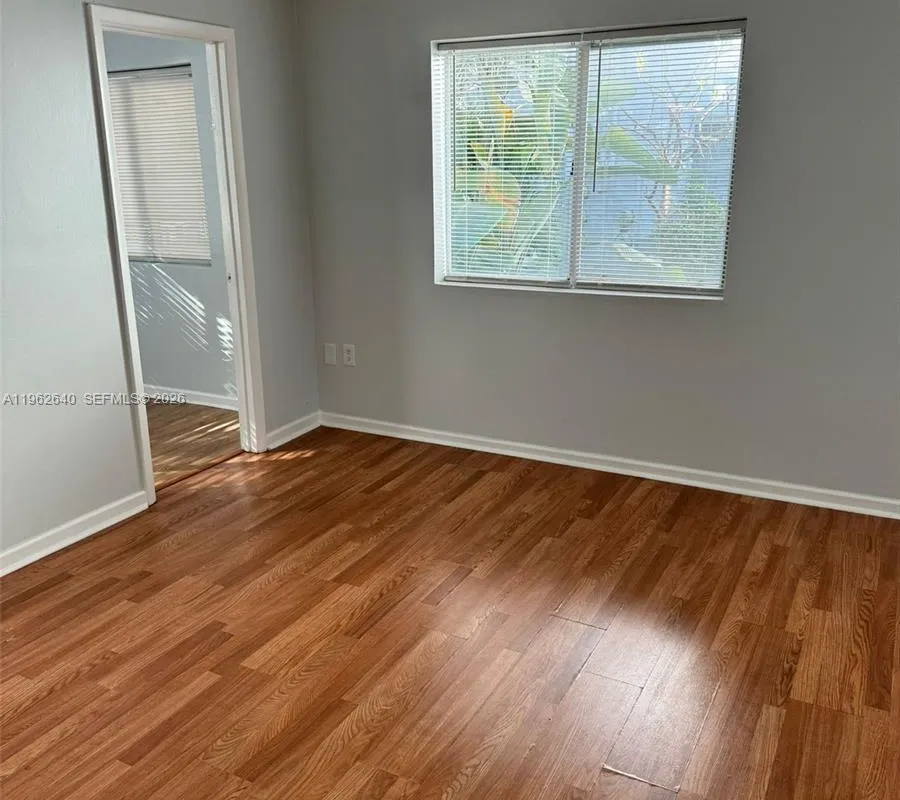 103 NW 6th Ave # 2, Miami FL 33128