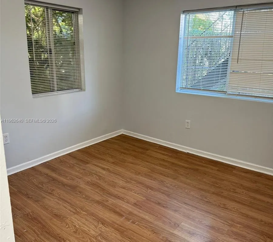 103 NW 6th Ave # 2, Miami FL 33128