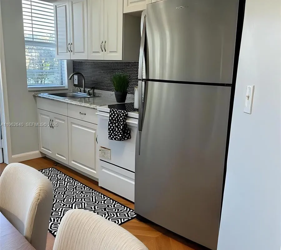 103 NW 6th Ave # 2, Miami FL 33128