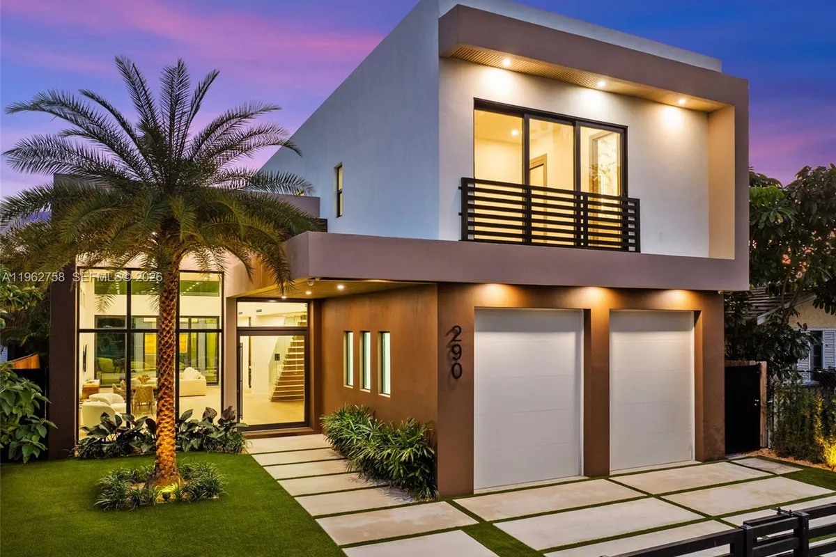 290 NW 48th St, Miami FL 33127