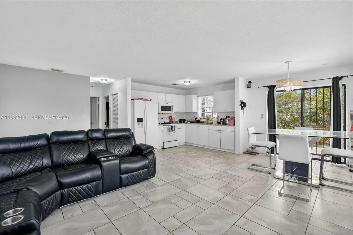 20615 NW 28th Ave, Miami Gardens FL 33056