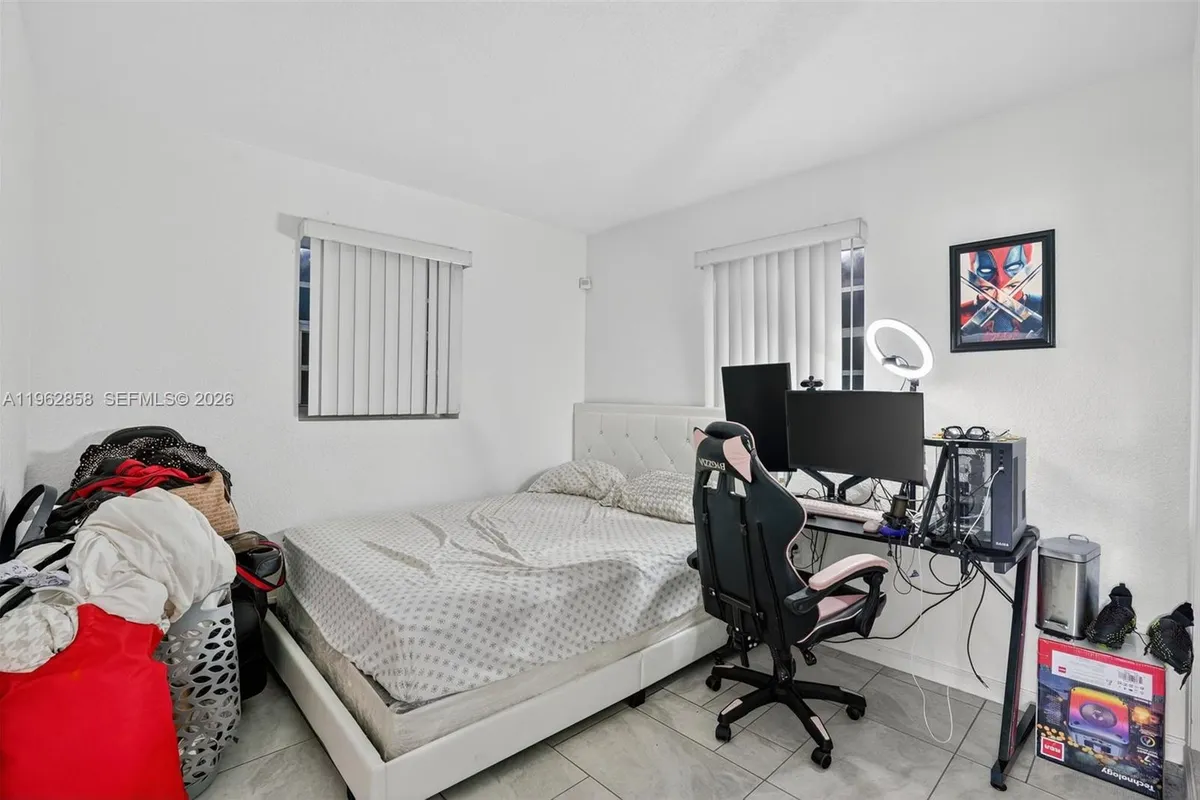 20615 NW 28th Ave, Miami Gardens FL 33056