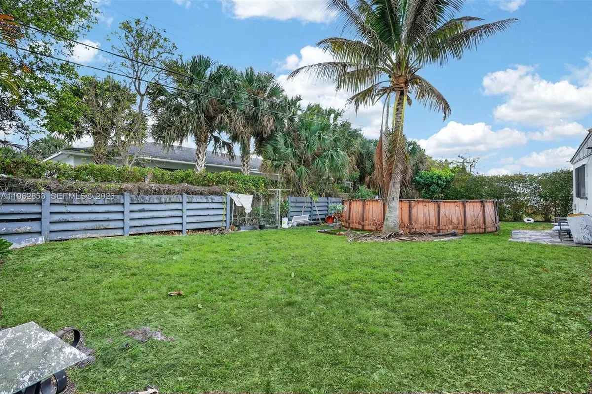 20615 NW 28th Ave, Miami Gardens FL 33056