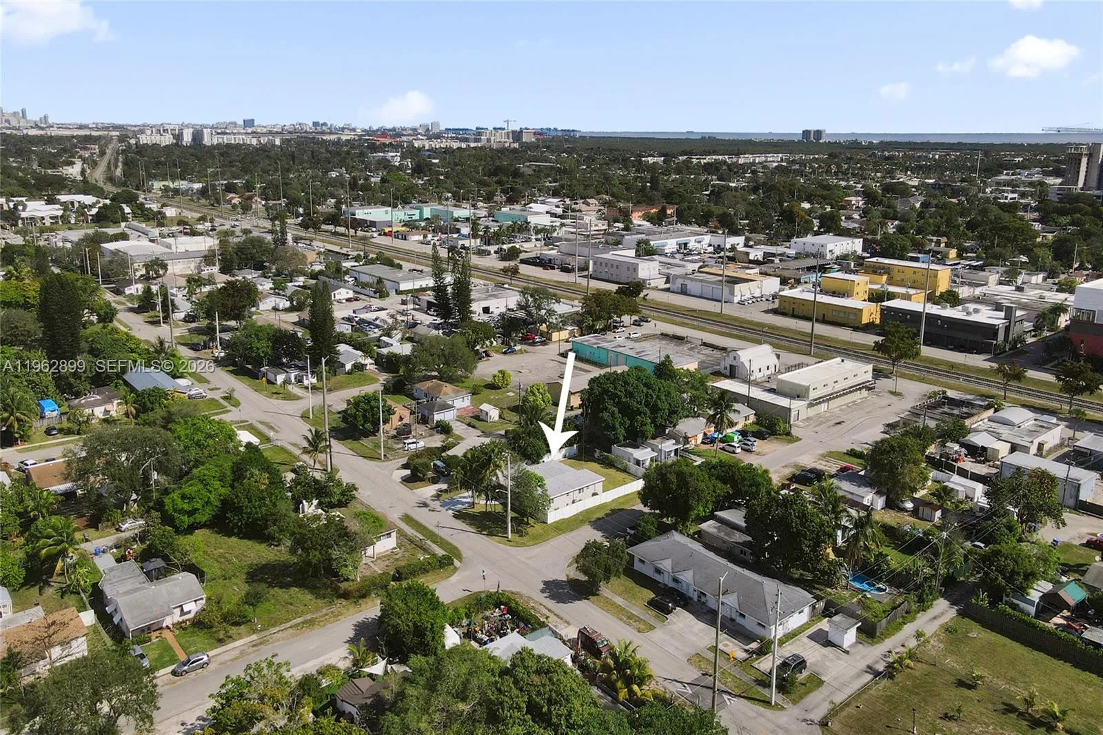 2001 N 22nd Ave, Hollywood FL 33020