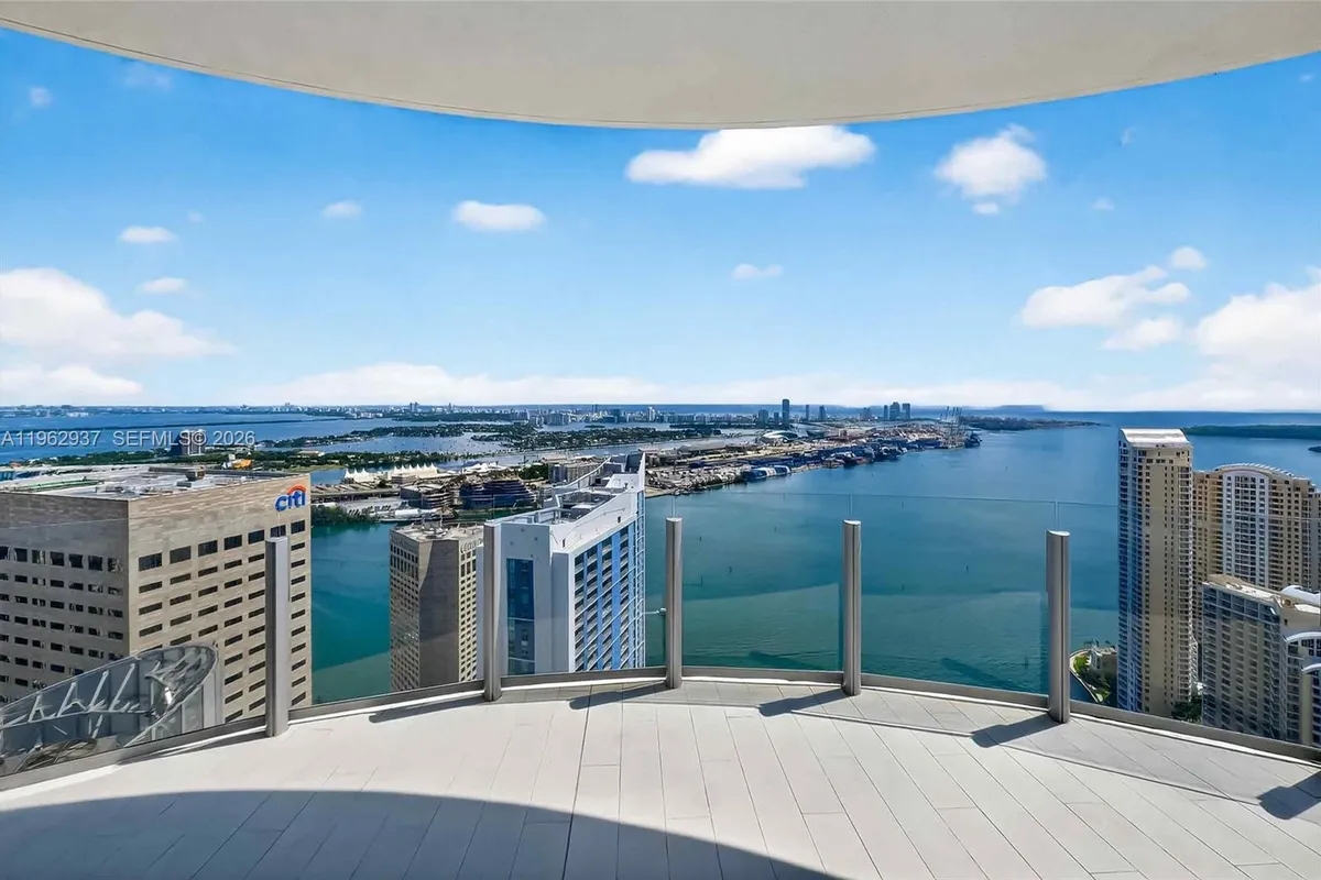 300 Biscayne Blvd Way # 4901E, Miami FL 33131