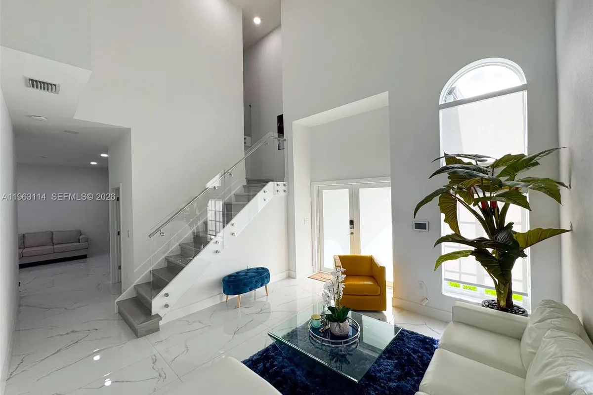 1533 SW 154th Path, Miami FL 33194