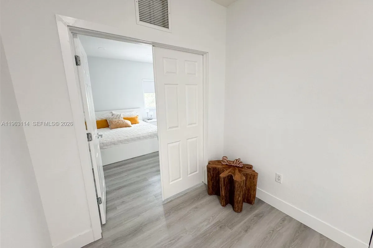 1533 SW 154th Path, Miami FL 33194