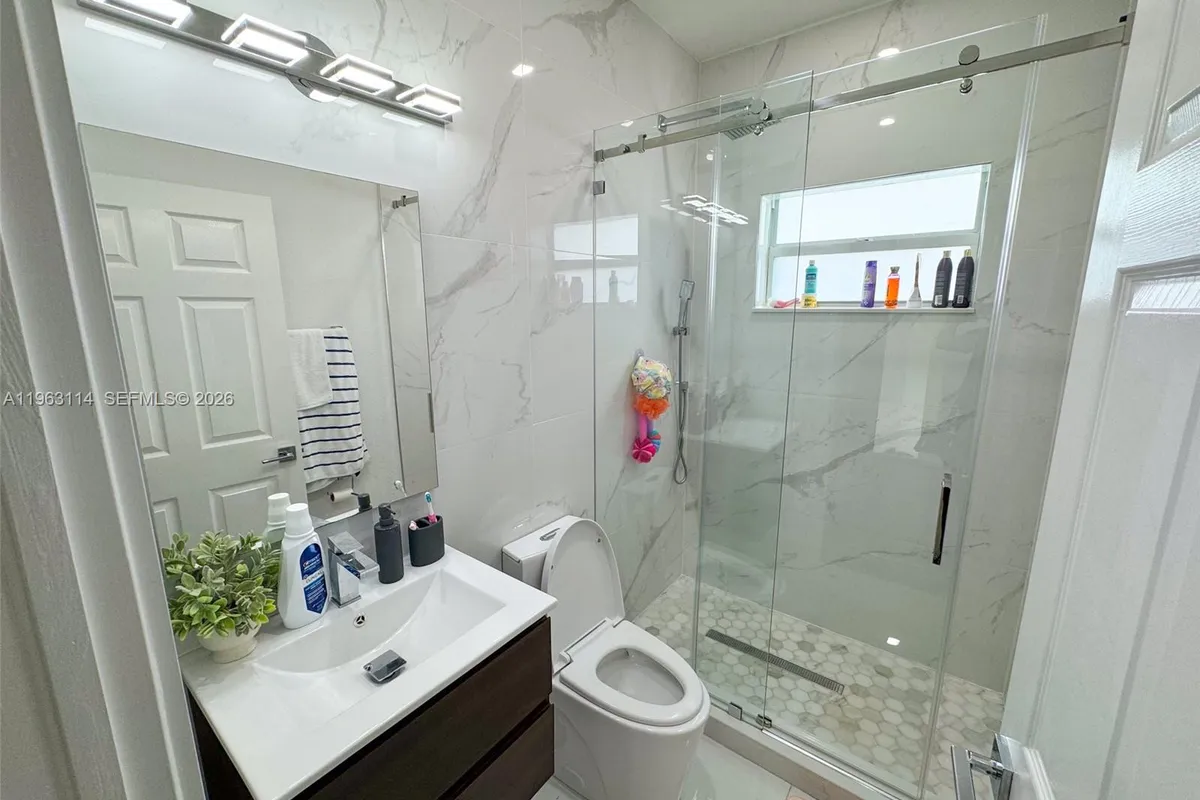 1533 SW 154th Path, Miami FL 33194