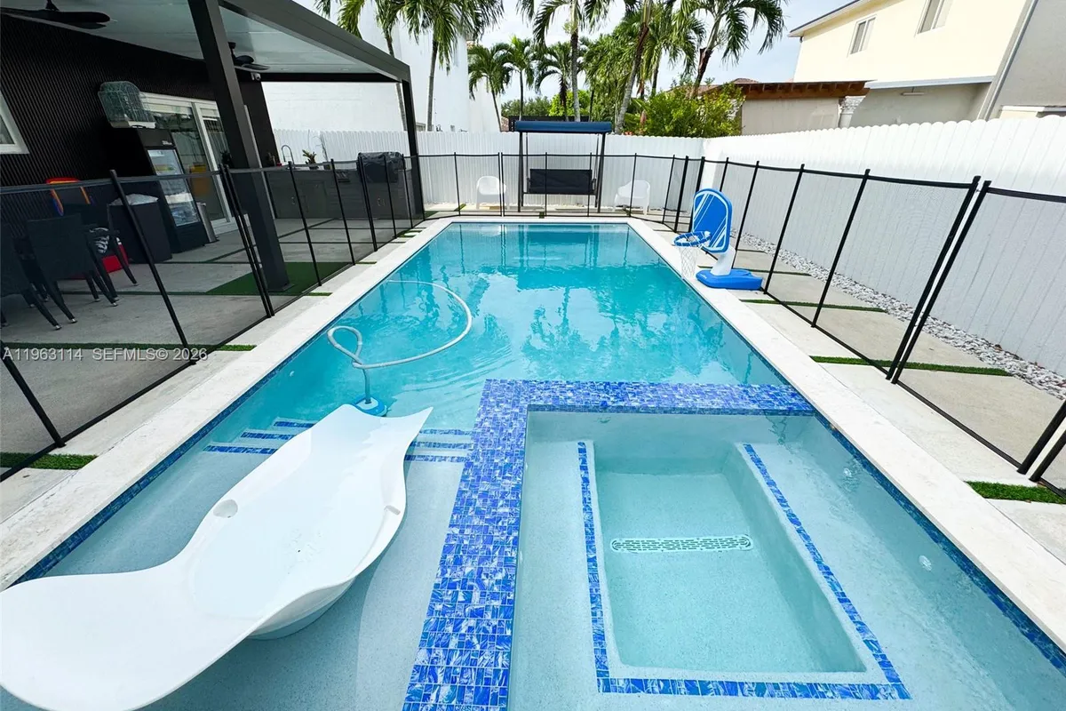 1533 SW 154th Path, Miami FL 33194