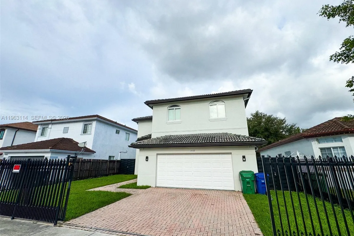 1533 SW 154th Path, Miami FL 33194