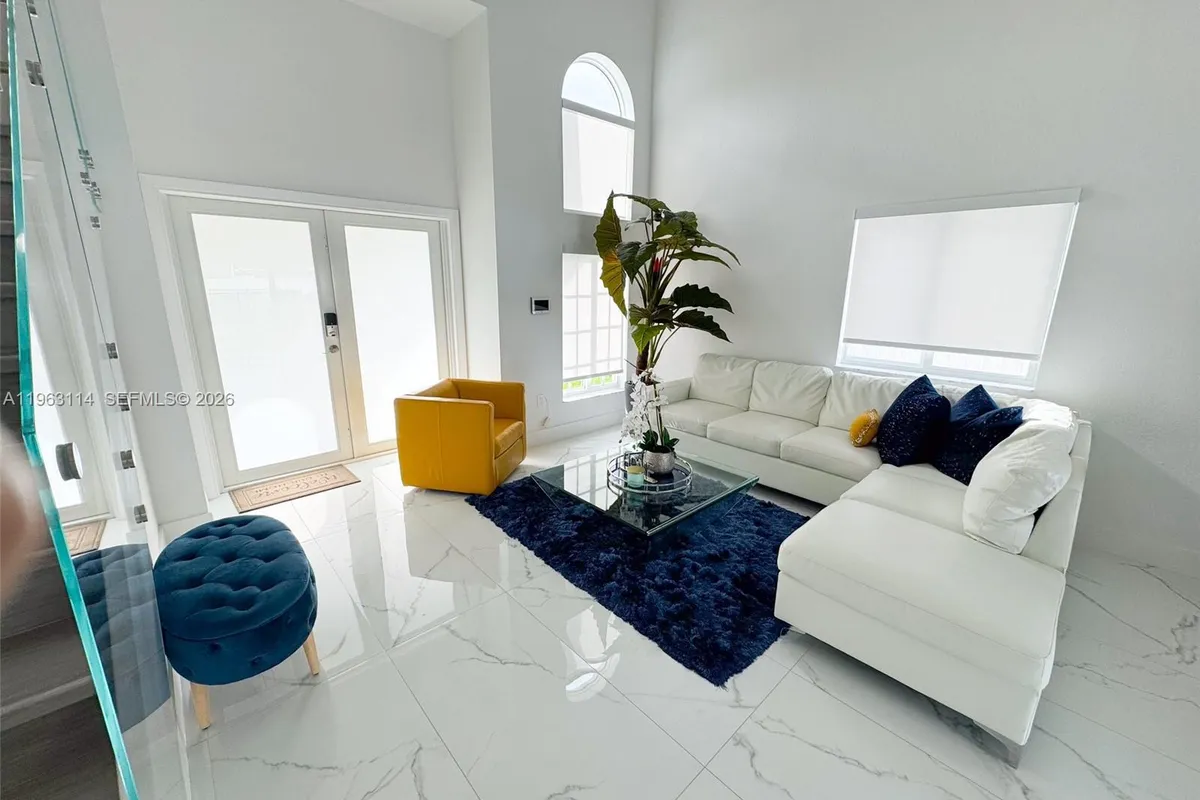 1533 SW 154th Path, Miami FL 33194