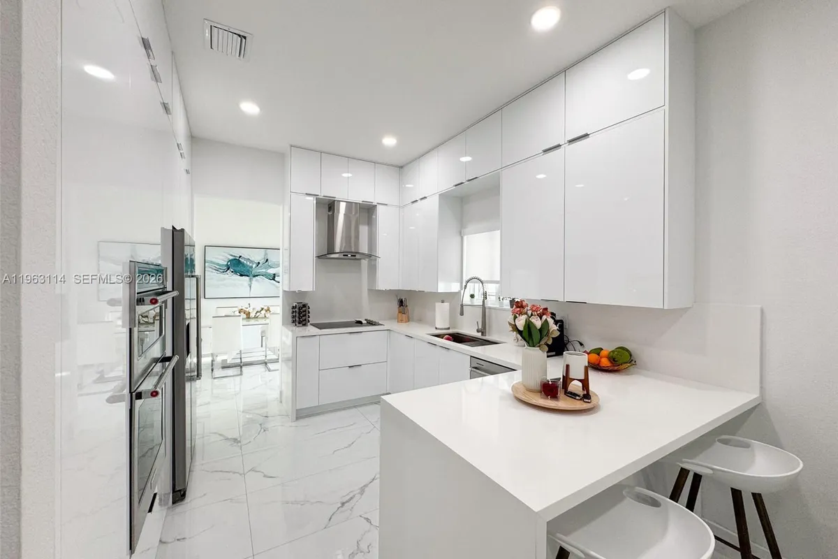 1533 SW 154th Path, Miami FL 33194