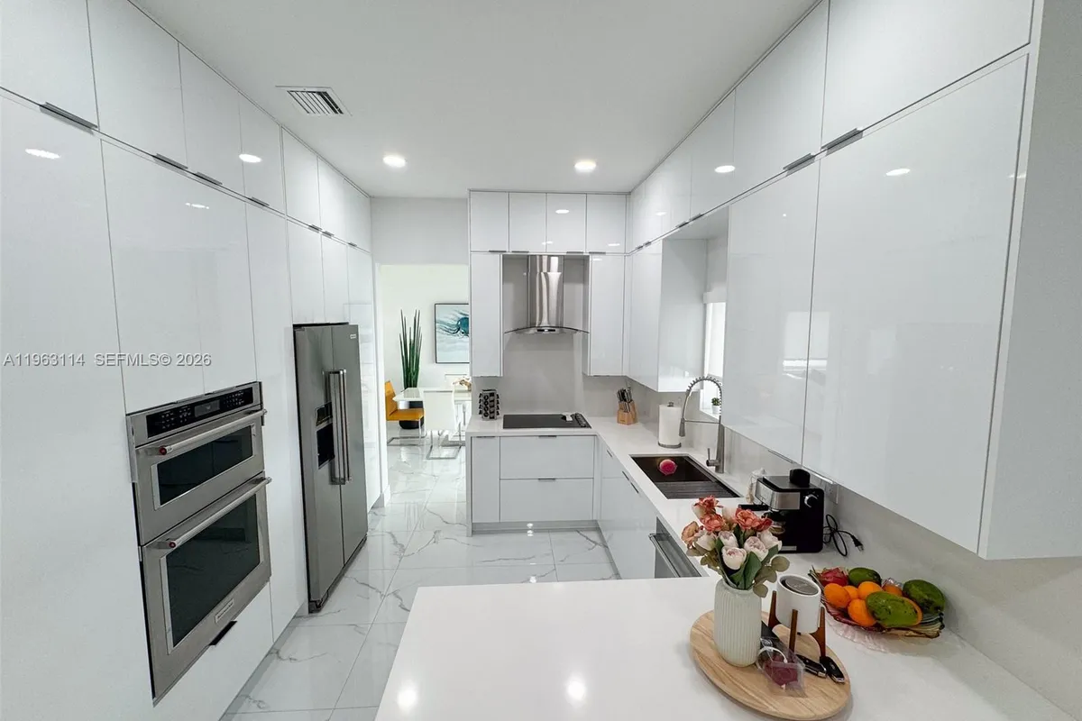 1533 SW 154th Path, Miami FL 33194