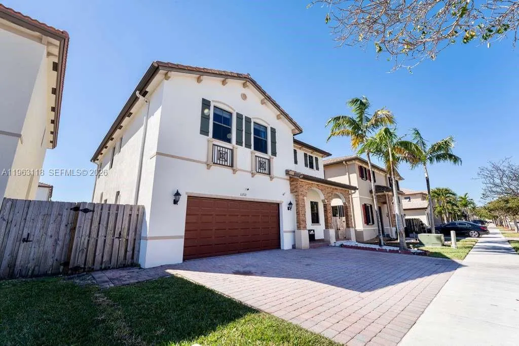 11712 SW 235th St, Homestead FL 33032