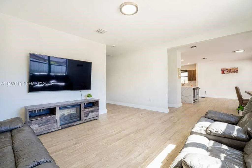 11712 SW 235th St, Homestead FL 33032