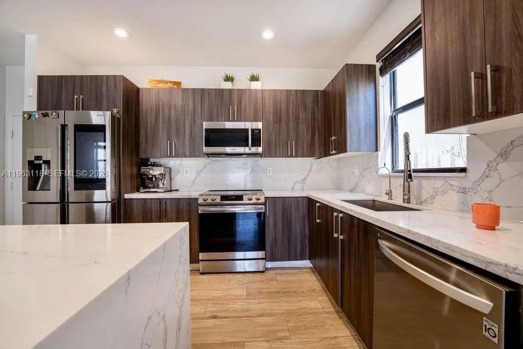 11712 SW 235th St, Homestead FL 33032