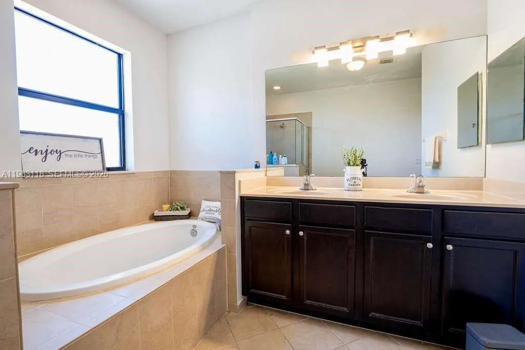 11712 SW 235th St, Homestead FL 33032