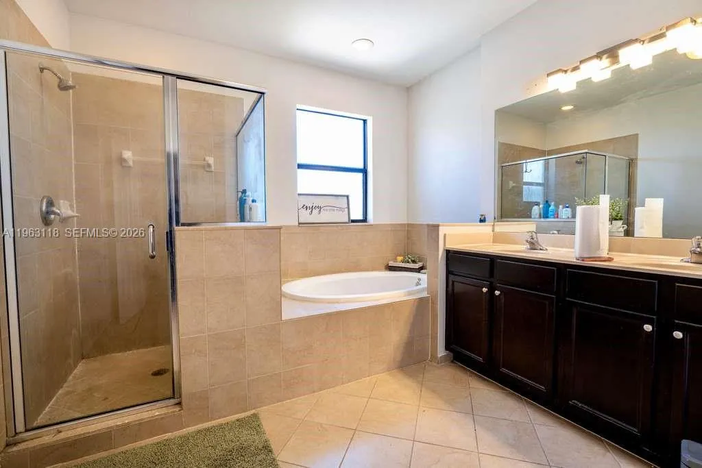 11712 SW 235th St, Homestead FL 33032