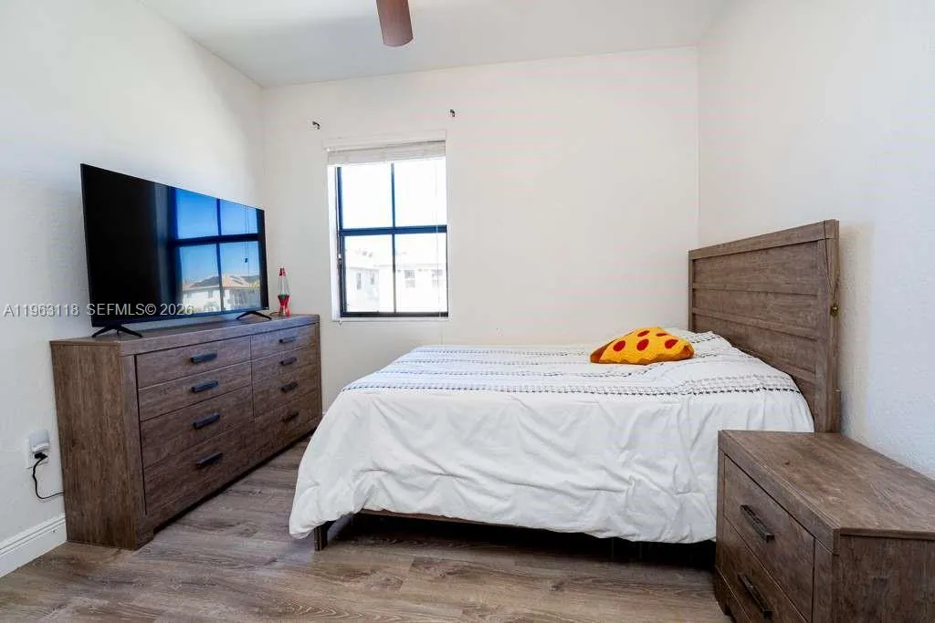 11712 SW 235th St, Homestead FL 33032