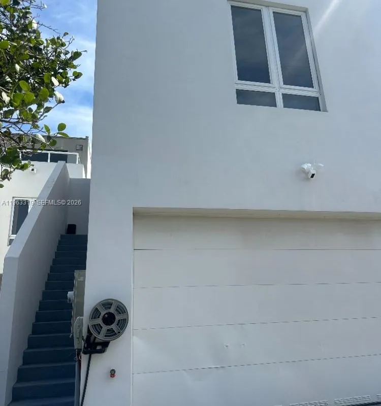 6312 NW 105th Pl, Doral FL 33178