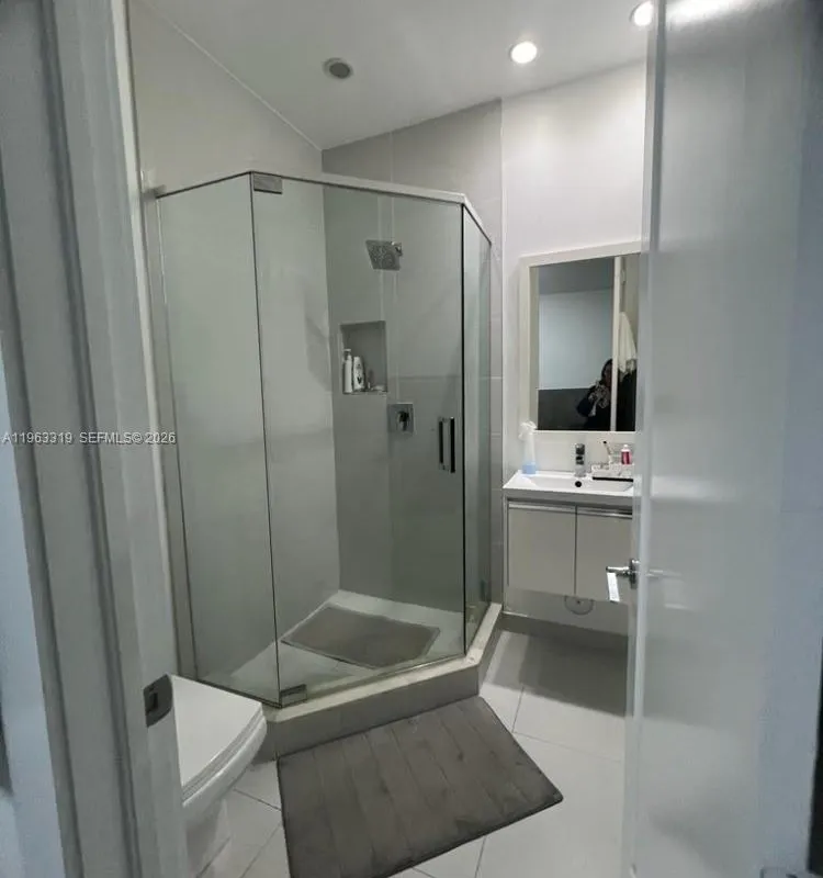 6312 NW 105th Pl, Doral FL 33178