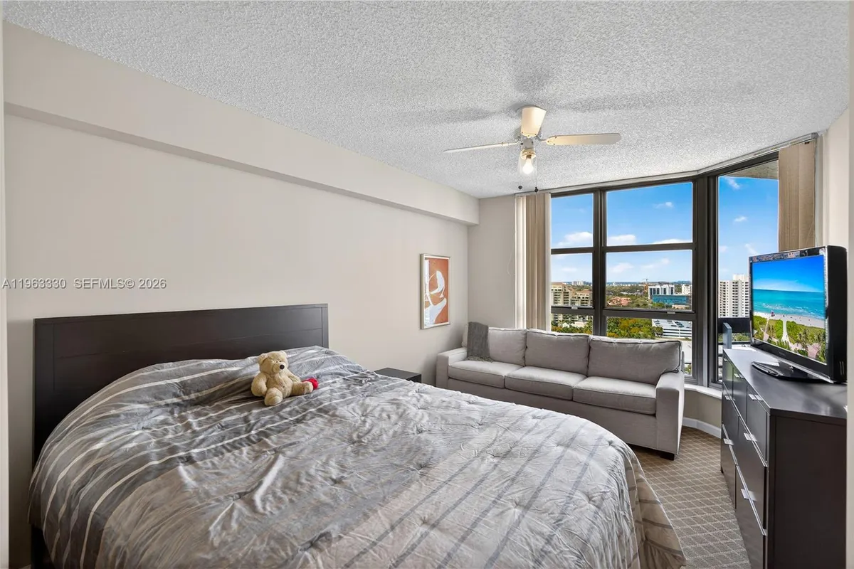 3530 Mystic Pointe Dr # 2202, Aventura FL 33180