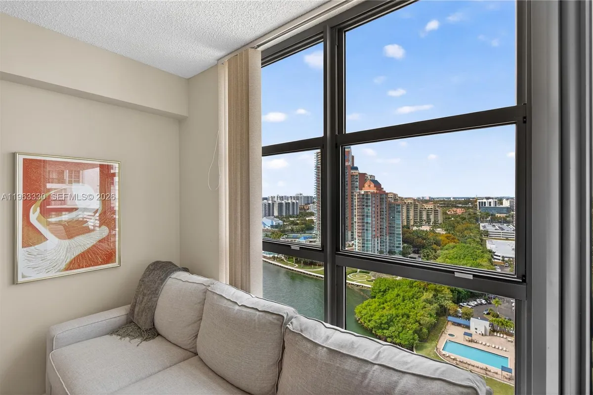 3530 Mystic Pointe Dr # 2202, Aventura FL 33180