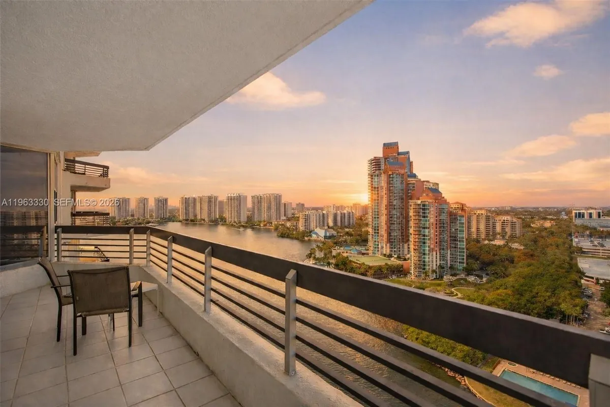 3530 Mystic Pointe Dr # 2202, Aventura FL 33180