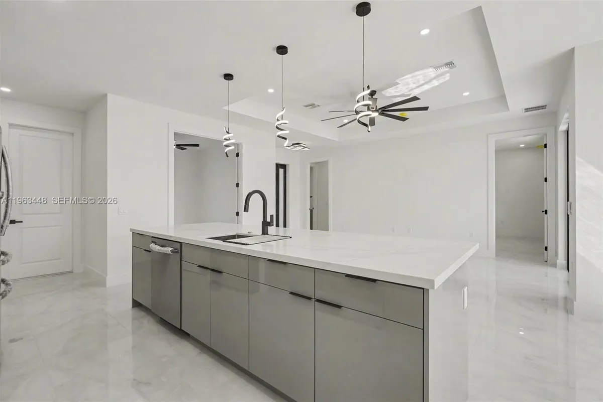 369 Woodburn, Lehigh Acres FL 33972