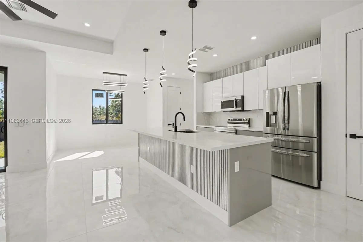 369 Woodburn, Lehigh Acres FL 33972