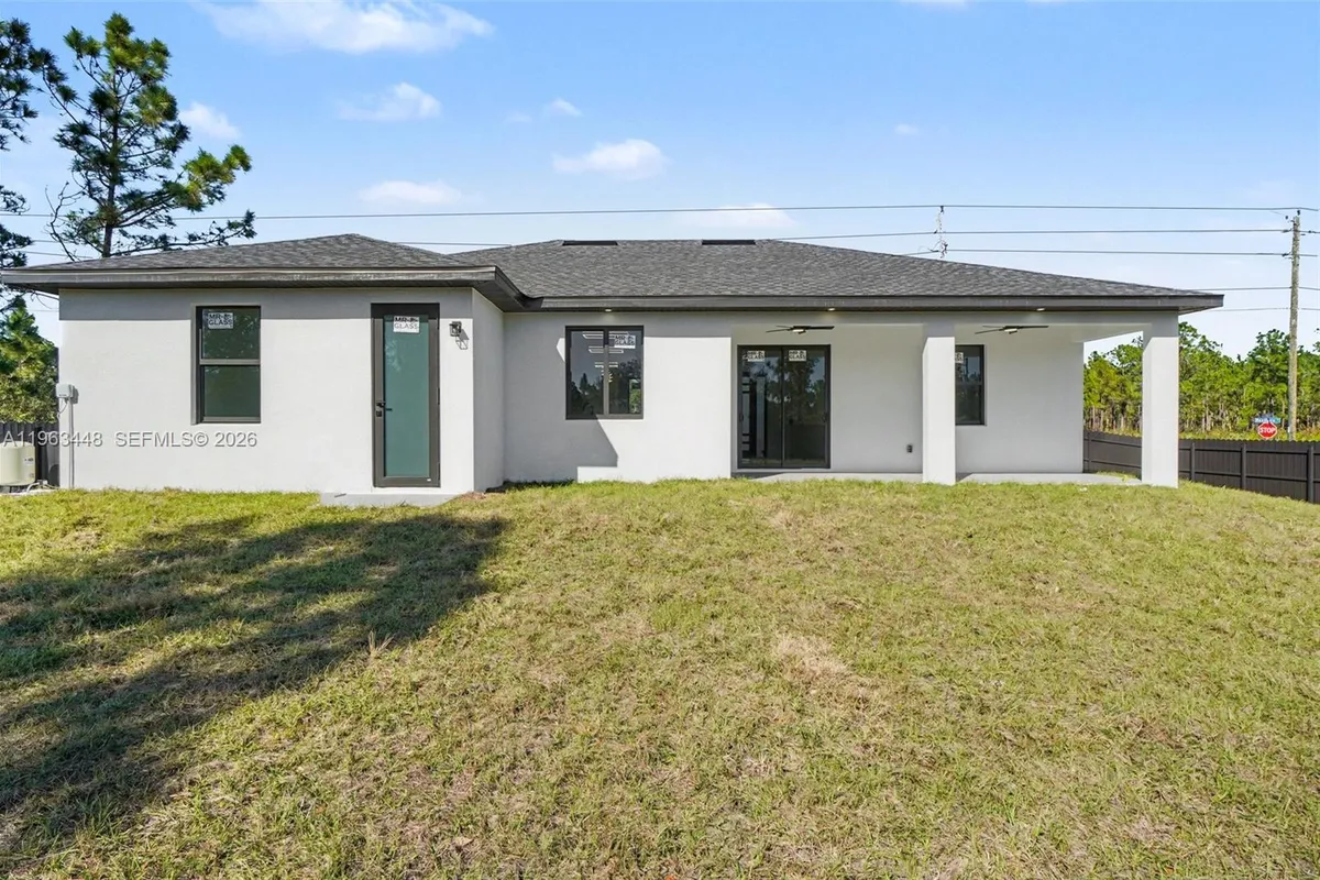 369 Woodburn, Lehigh Acres FL 33972