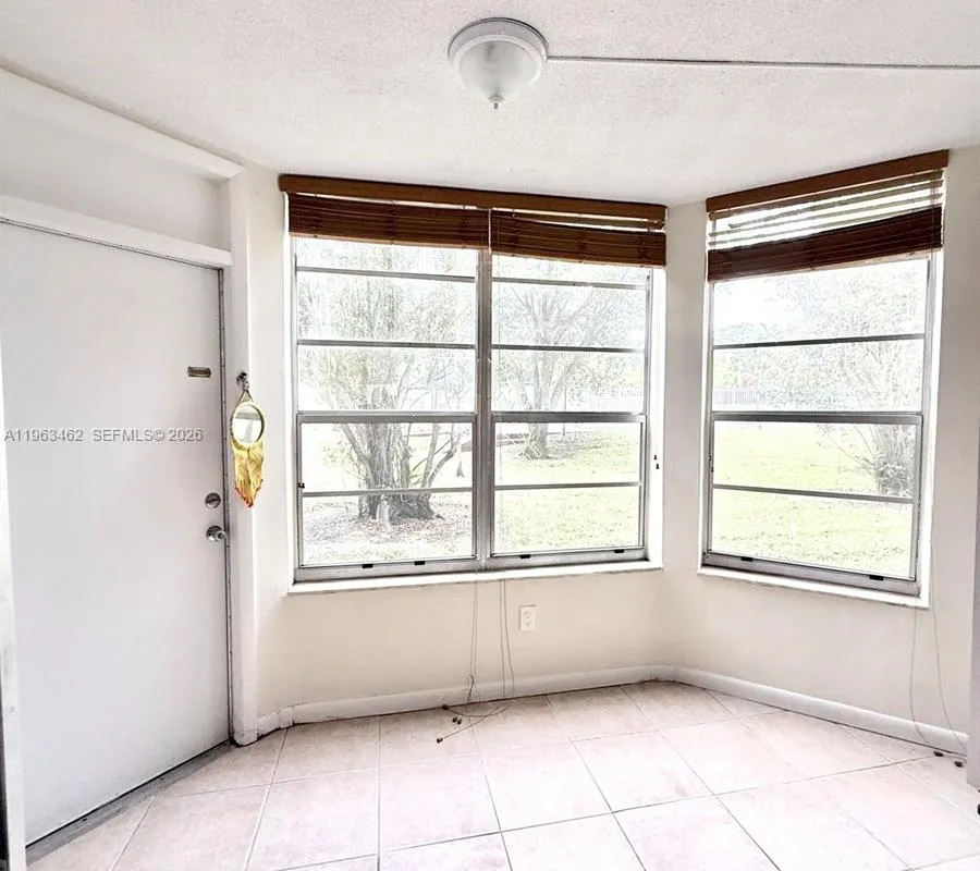 1501 NE 191st St # C114, Miami FL 33179