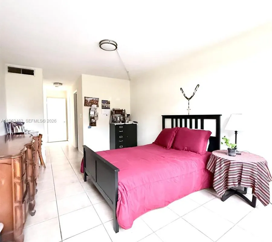 1501 NE 191st St # C114, Miami FL 33179