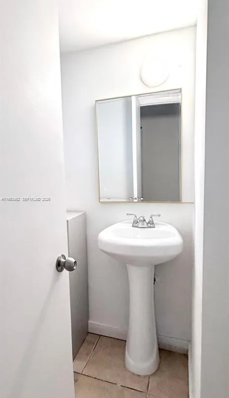 1501 NE 191st St # C114, Miami FL 33179