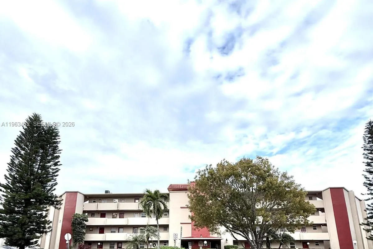 1501 NE 191st St # C114, Miami FL 33179