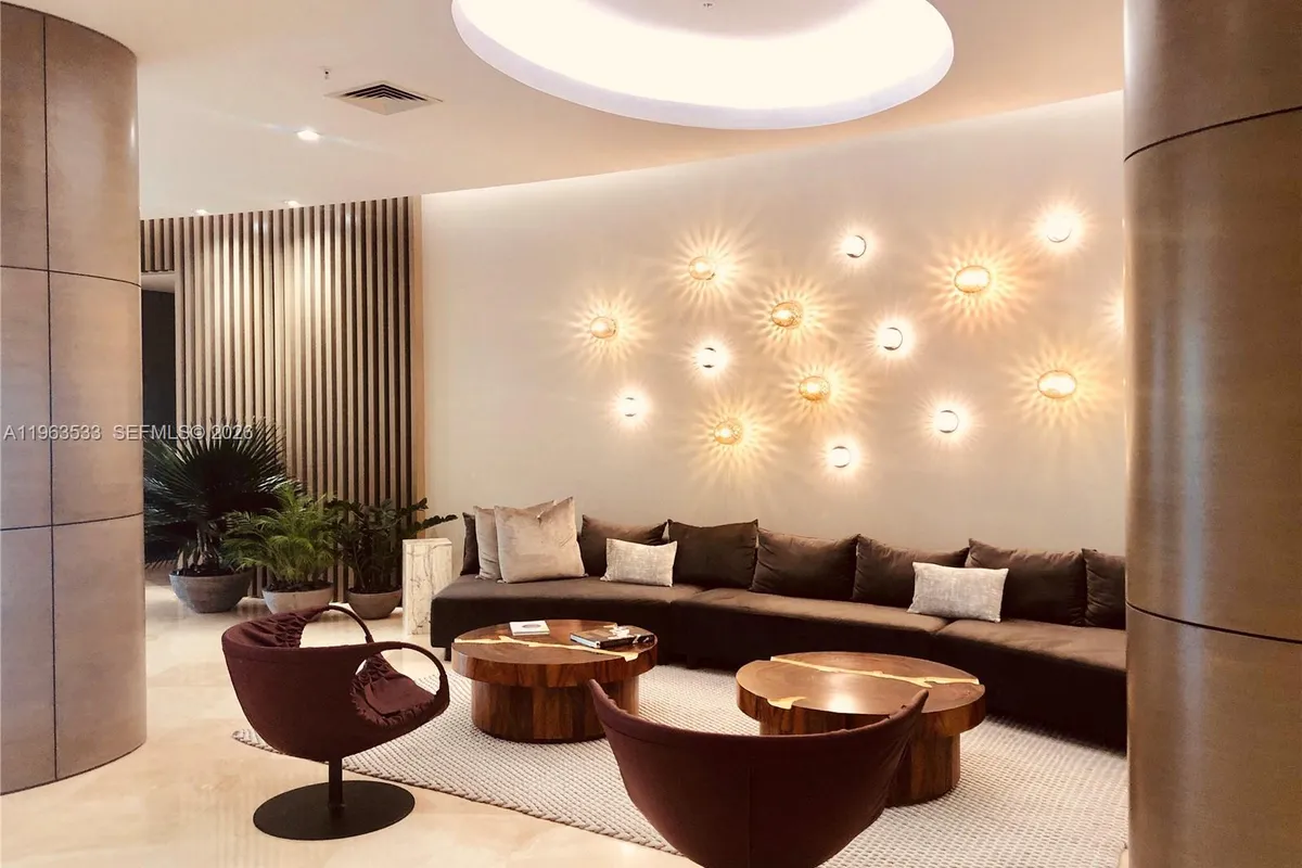 10275 Collins Ave # 427, Bal Harbour FL 33154