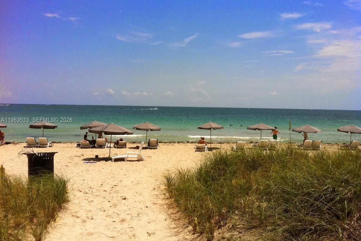 10275 Collins Ave # 427, Bal Harbour FL 33154