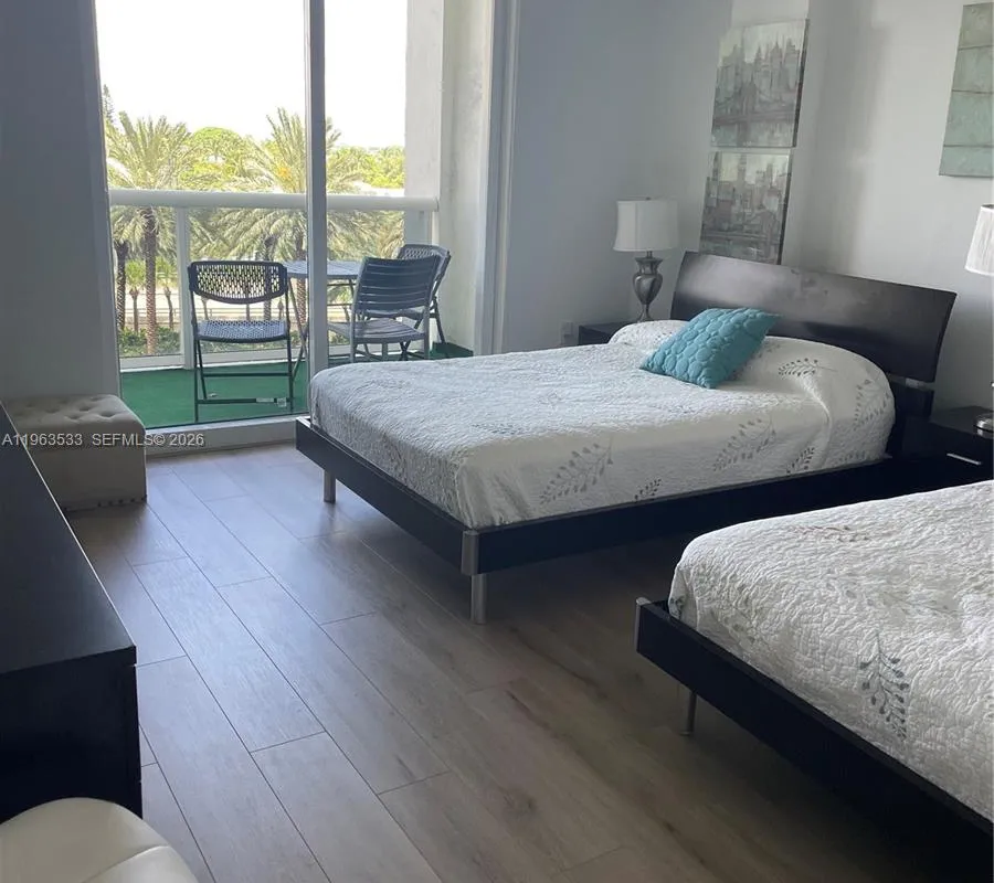 10275 Collins Ave # 427, Bal Harbour FL 33154