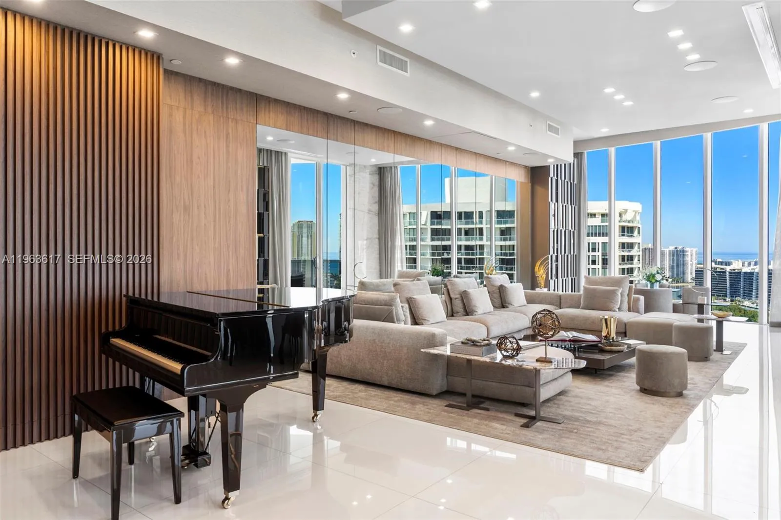 4100 Island Blvd # 1, Aventura FL 33160