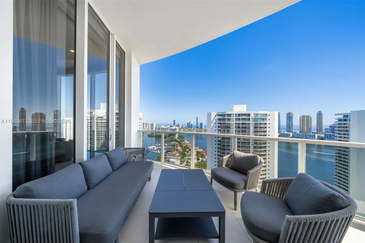 4100 Island Blvd # 1, Aventura FL 33160