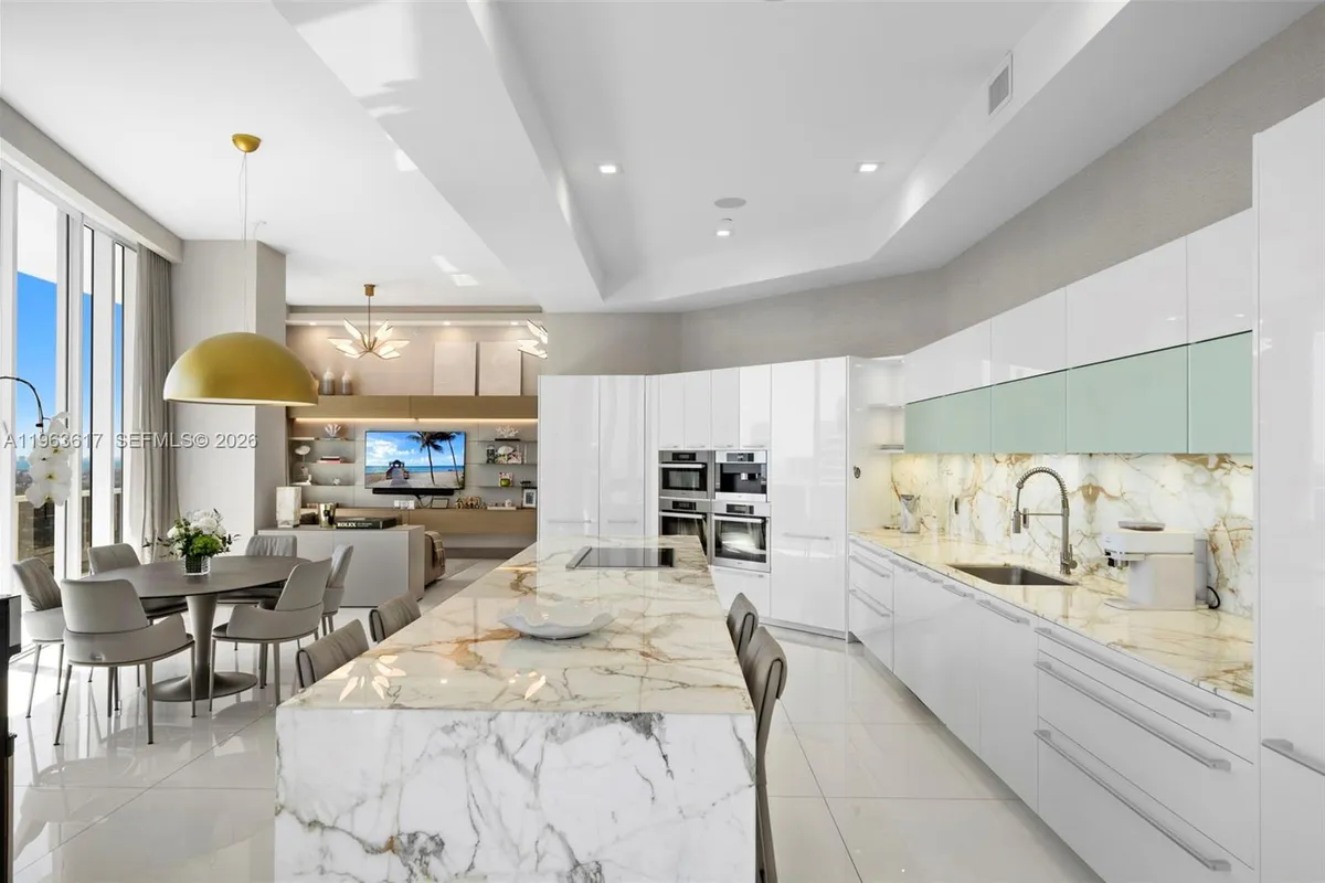 4100 Island Blvd # 1, Aventura FL 33160