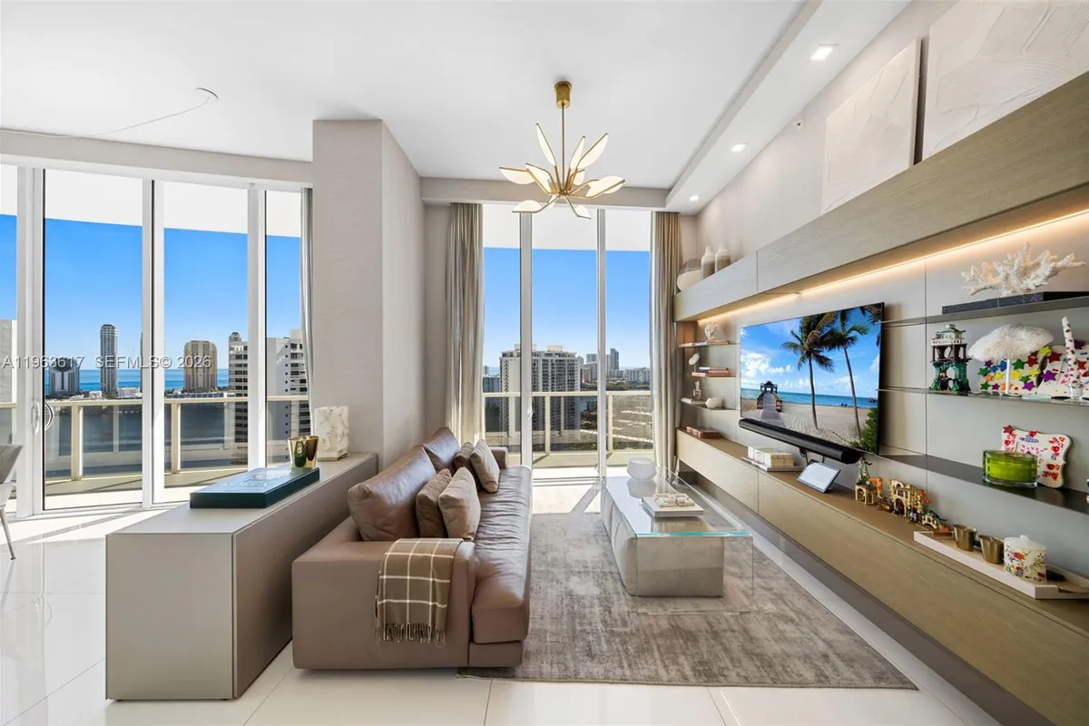 4100 Island Blvd # 1, Aventura FL 33160