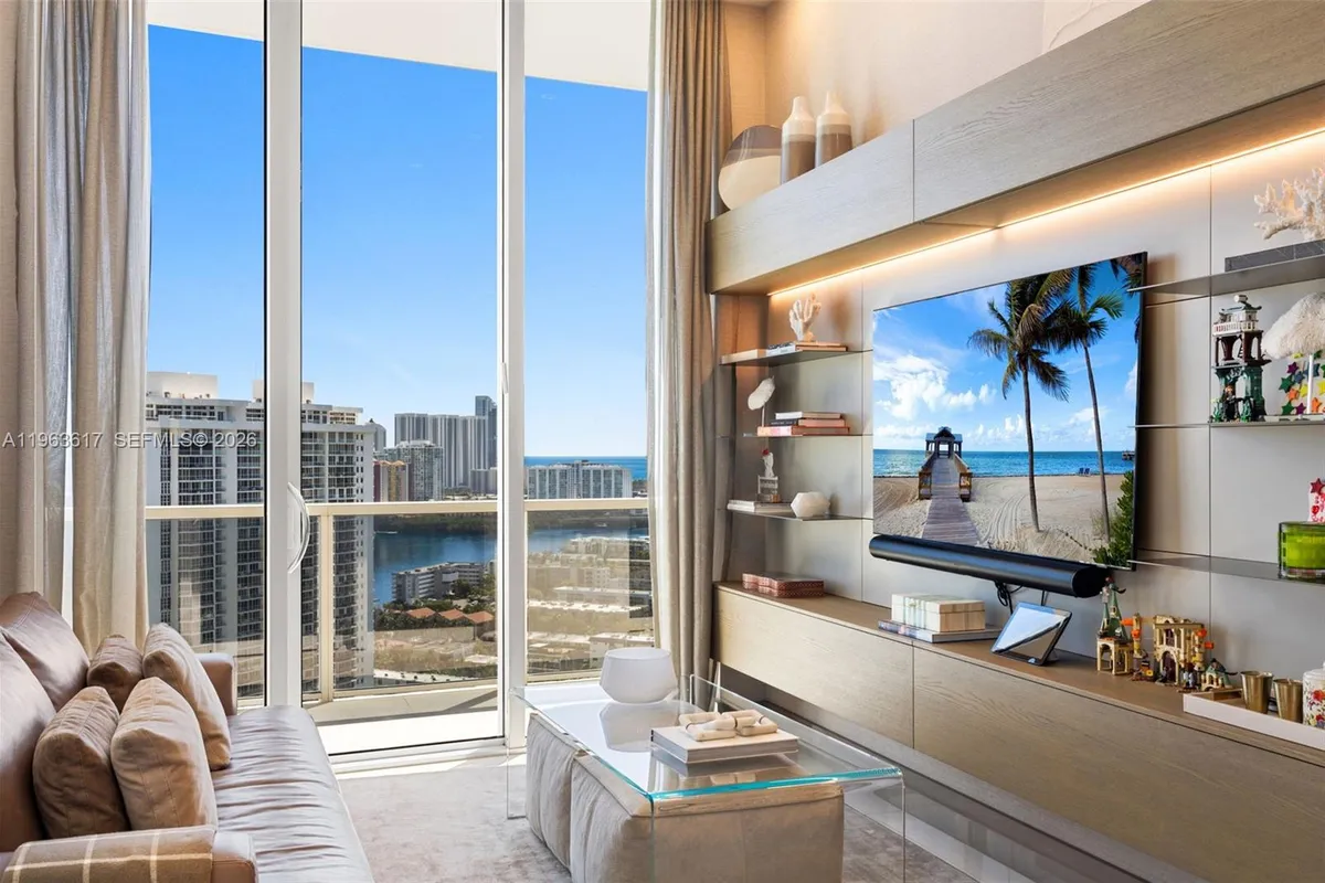 4100 Island Blvd # 1, Aventura FL 33160