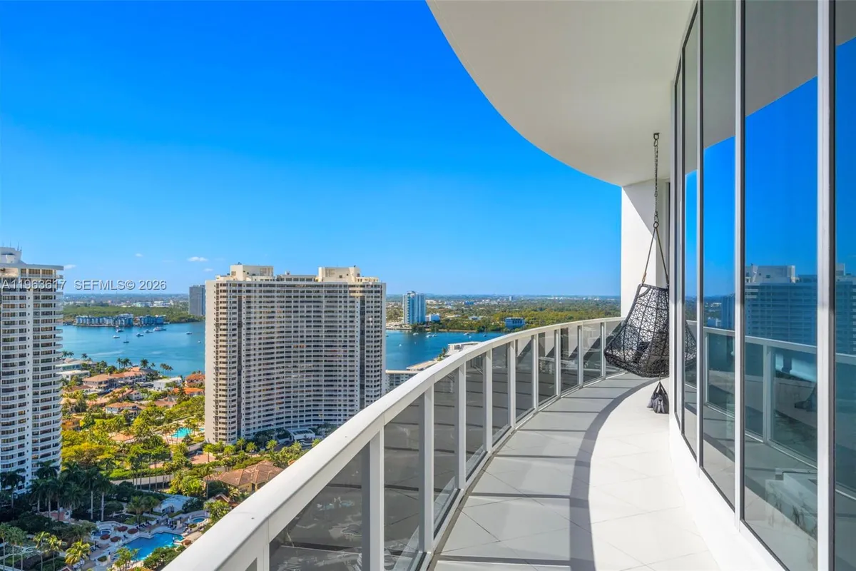 4100 Island Blvd # 1, Aventura FL 33160