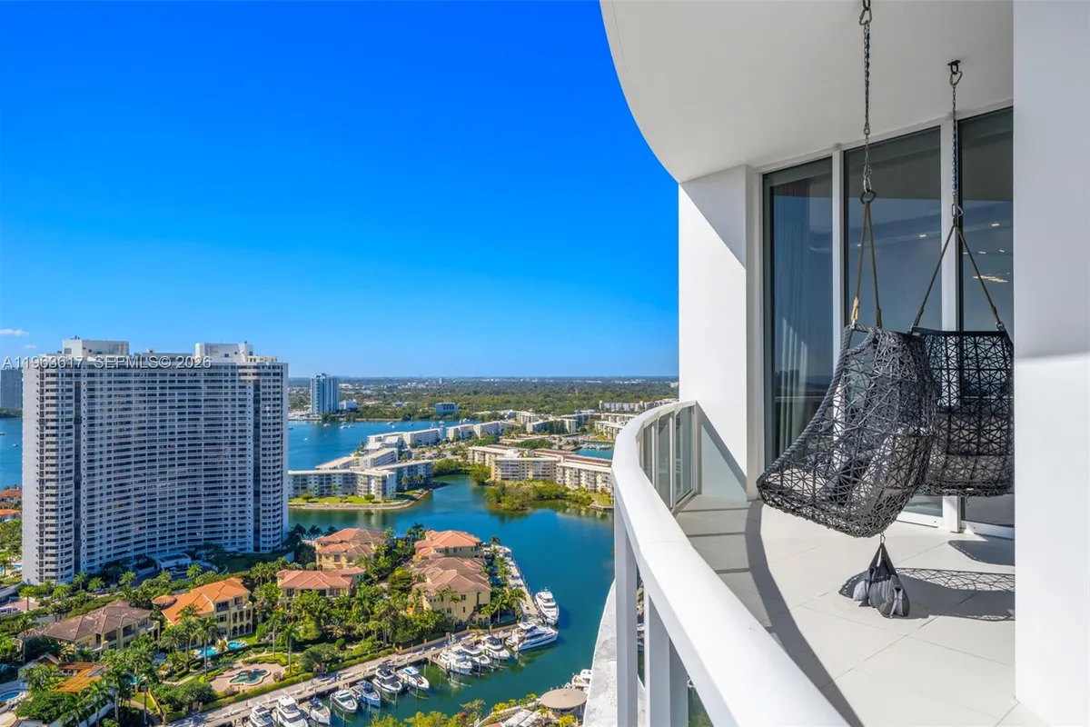 4100 Island Blvd # 1, Aventura FL 33160